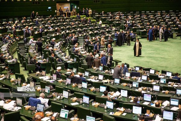 Many Incumbent And Ex-Lawmakers Barred From Running In Iran Election
