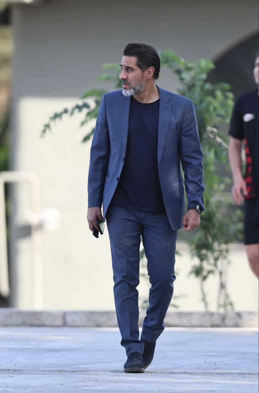 ضاربان پیروانی ۶ بازی، لیدر خیبر، یک سال و تماشاگران مرد یک بازی محروم شدند