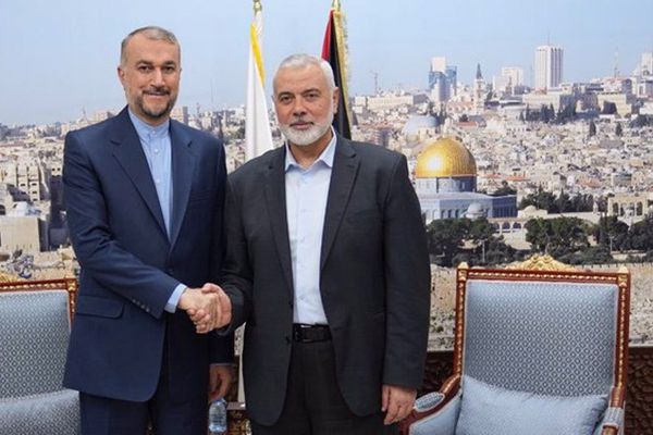 Iran’s FM Meets With Hamas Leader In Qatar