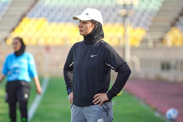 آزمون، سرمربی تیم زنان پرسپولیس: بازیکنانم ستاره هستند، برای قهرمانی برنامهریزی کردیم