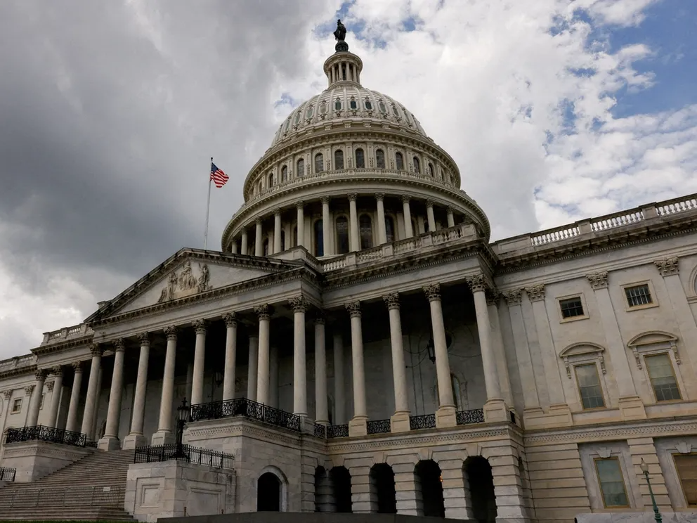 نواب أميركيون يحيّون ترامب على قصف المنشآت النووية الإيرانية