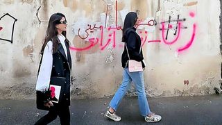 شورش زنان: قدرتی که عریانتر شده است