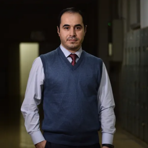 حسین رونقی، وبلاگنویس و فعال مدنی، بازداشت شد