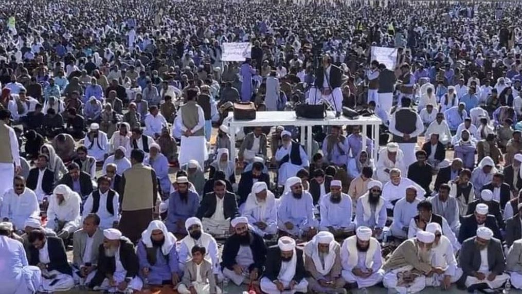 Iran's Top Sunni Cleric Blasts Regime Over Economic Crisis In Eid al-Fitr Speech