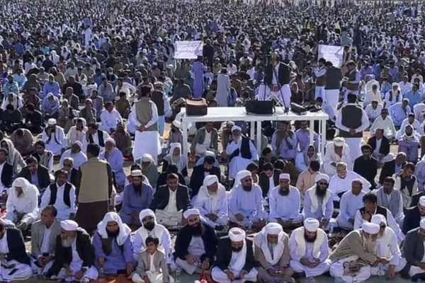 Iran's Top Sunni Cleric Blasts Regime Over Economic Crisis In Eid al-Fitr Speech