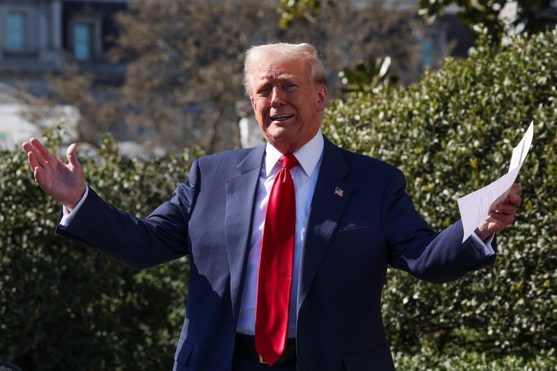 War or peace debate takes over Tehran after Khamenei rejects Trump overture