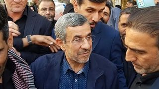 مصادر لـ"إيران إنترناشيونال": الرئيس الإيراني الأسبق أحمدي نجاد يتعرض لمحاولة اغتيال فاشلة