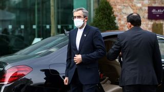 Ministry Sets Red Lines For Iranian Press About Covering Vienna Talks