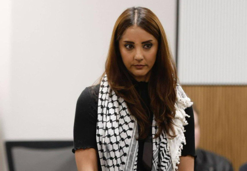 گلریز قهرمان، نماینده سابق پارلمان نیوزیلند، ۱۶۰۰ دلار برای دزدی جریمه شد