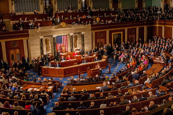 US House Passes Bipartisan Bill To Deny Funds To Iran