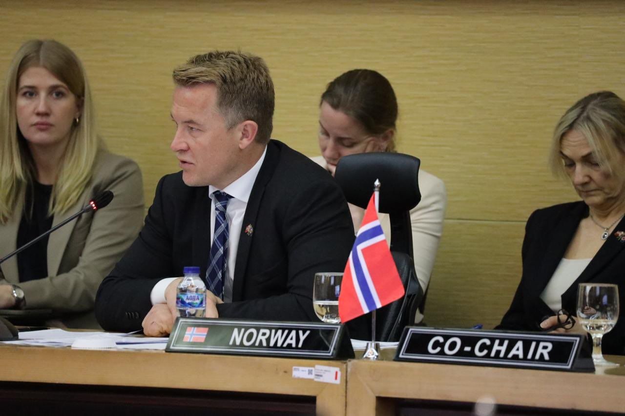 آندریاس موتزفلت کراویک، معاون وزیر خارجه نروژ