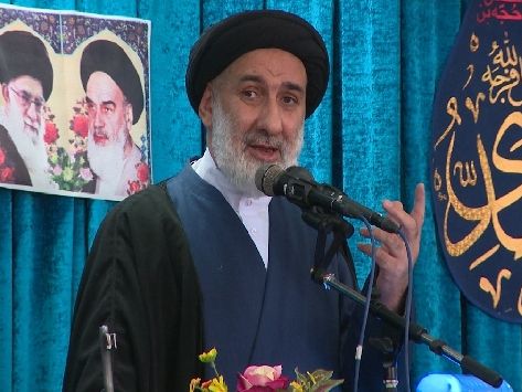 امام جمعه شهرکرد: مومنان باید جو بیحجابی را بشکنند