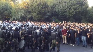 Widening Gulf Between Iranians and Government Fuels Dissent