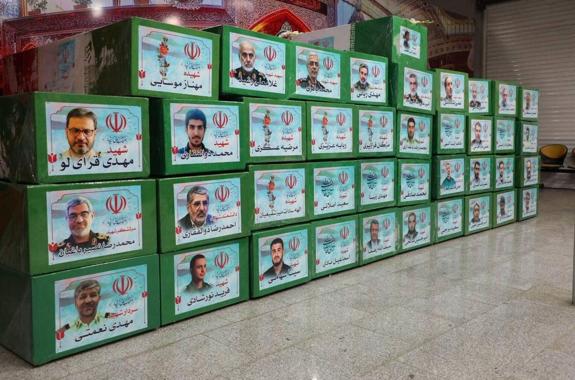 "نيويورك تايمز": اختراق هواتف الحراس الشخصيين سهّل استهداف القادة الإيرانيين 