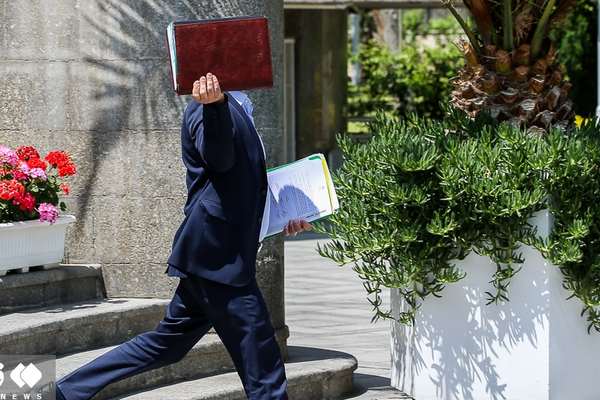 Website In Tehran Slams Government’s Diplomatic Appointments