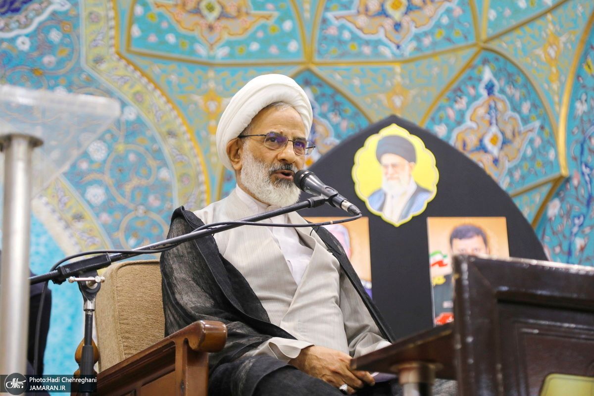 ممثل خامنئي في الحرس الثوري: أميركا ستحمل وهم استسلام إيران إلى القبر