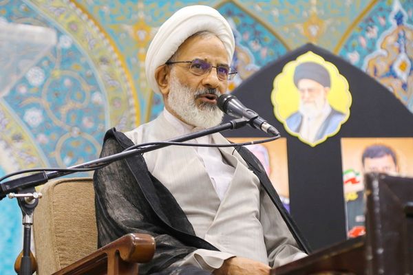 ممثل خامنئي في الحرس الثوري: أميركا ستحمل وهم استسلام إيران إلى القبر