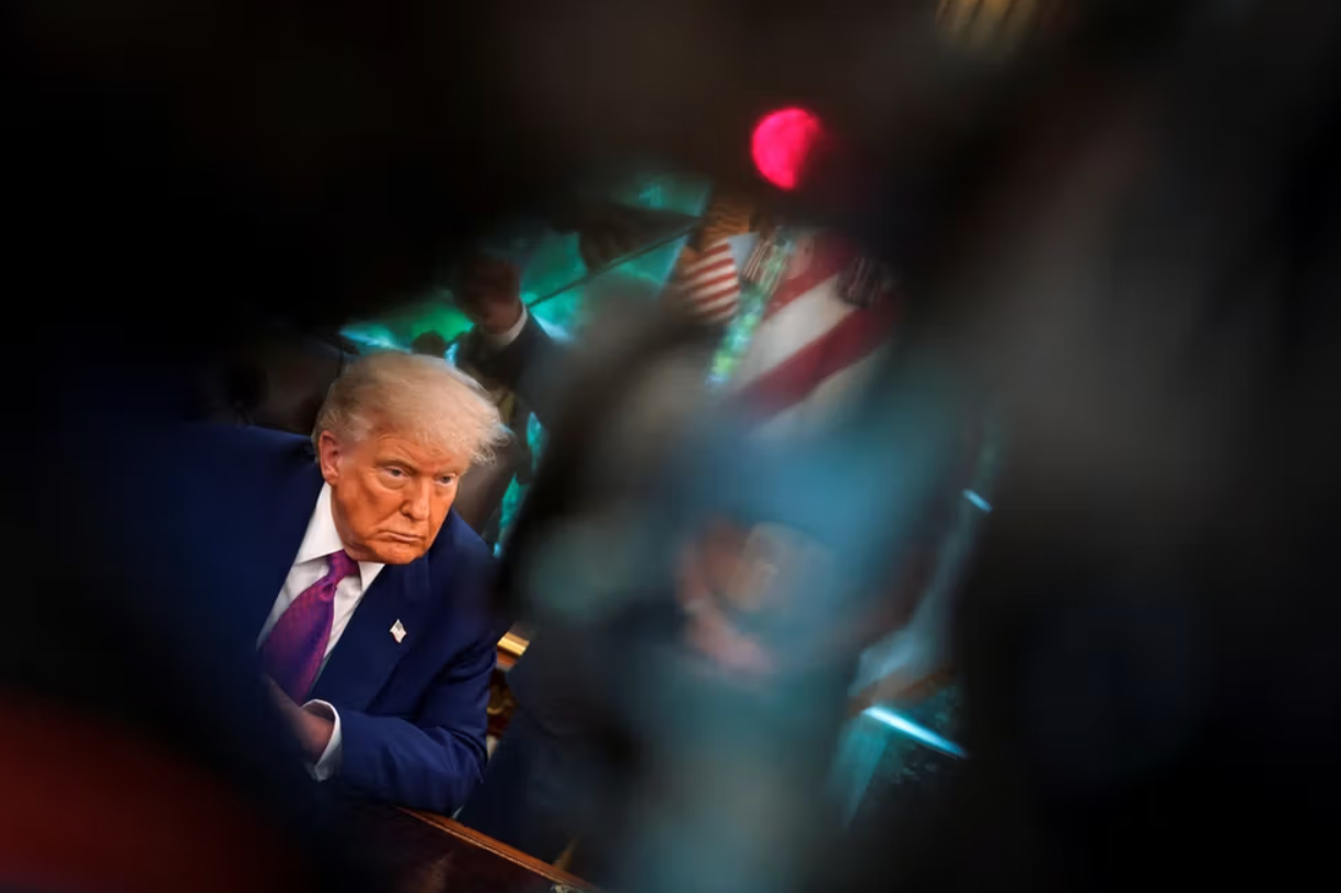 گاردین: حمله اسرائیل به ایران نشان می‌دهد ترامپ قادر به مهار نتانیاهو نیست