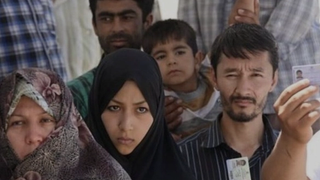 نژادپرستی فرهنگی در ساختار قدرت؛ منع تولید مواد غذایی با استفاده از کارکنان خارجی