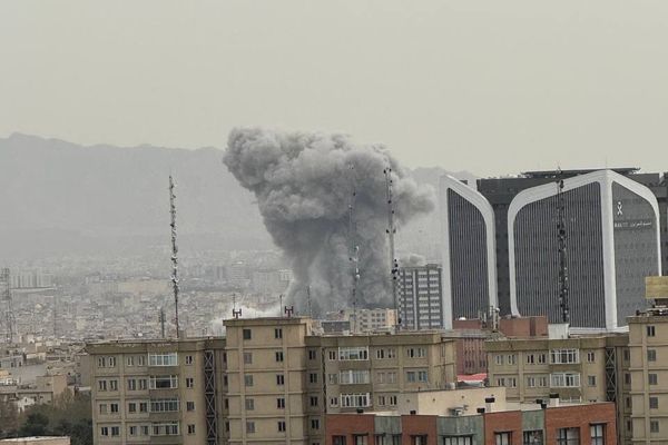 مناطقی در تهران، تبریز و شهرهای استان خوزستان هدف حمله قرار گرفت