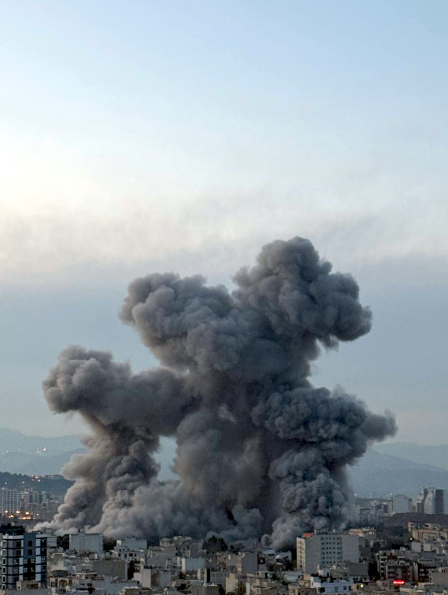 انفجارهای متعدد در اصفهان، اهواز، سیرجان و بندرعباس در صبح چهارشنبه