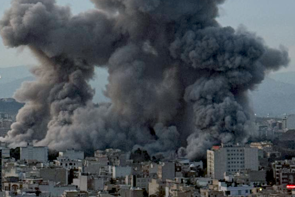 انفجارهای متعدد در اصفهان، اهواز، سیرجان و بندرعباس در صبح چهارشنبه