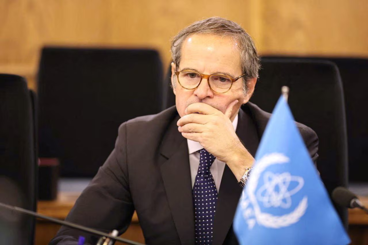 جمهوری اسلامی با انتشار گزینشی اظهارات رافائل گروسی، او را «همدست» اسرائیل خواند