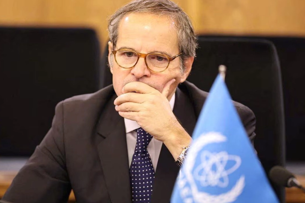 إيران تتّهم غروسي بـ"التواطؤ" مع إسرائيل عبر اقتطاع انتقائي لتصريحاته