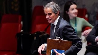 UN Nuclear Chief Says Concerns Over Iran Growing