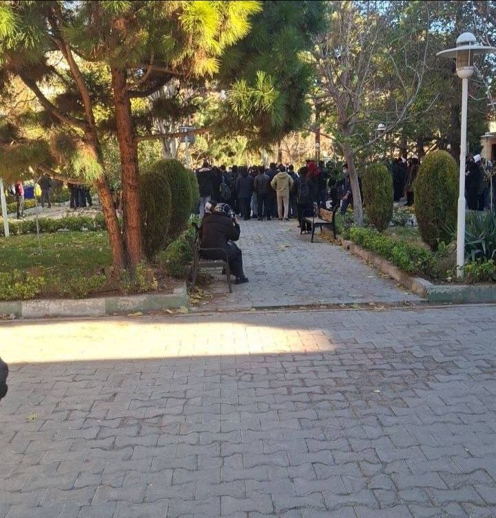 ثماني جامعات إيرانية تنضم إلى الاحتجاجات في يومها الثالث 