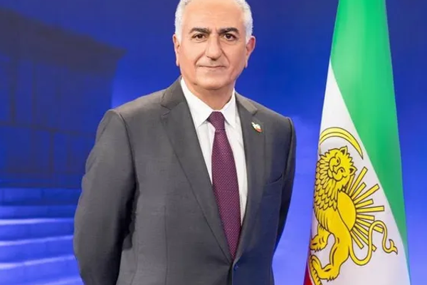 شاهزاده رضا پهلوی: ملت بزرگ ایران، به خیابان بروید و خواست خود را فریاد بزنید