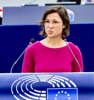 نماینده پارلمان اروپا: فرزند فریبا بلوچ، مدافع حقوق بشر، در ایرانشهر ربوده و شکنجه شده است