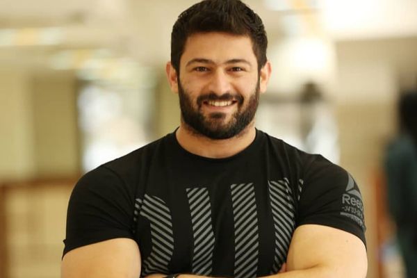 مسعود ذاتپرور، قهرمان بدنسازی، در اعتراضات شهر رشت به دست نیروهای سرکوب کشته شد