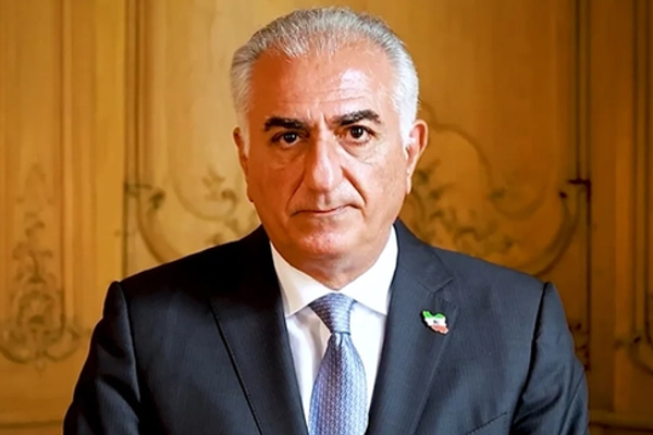 رضا بهلوي للقوات المسلحة والأمنية: هذه فرصتكم الأخيرة للعودة إلى صفّ الشعب