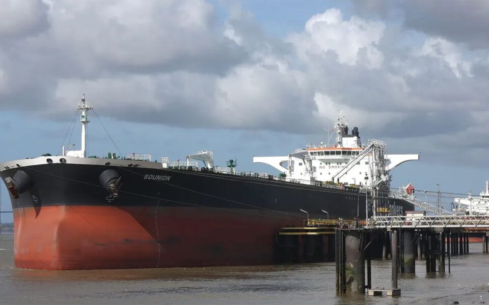 جمهوری اسلامی: حوثی‌ها با آتش‌بس برای کمک‌رسانی به نفت‌کش یونانی موافقت کردند