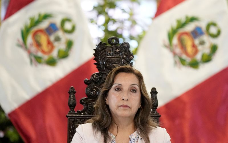 رییس‌جمهوری پرو با رای نمایندگان پارلمان برکنار شد