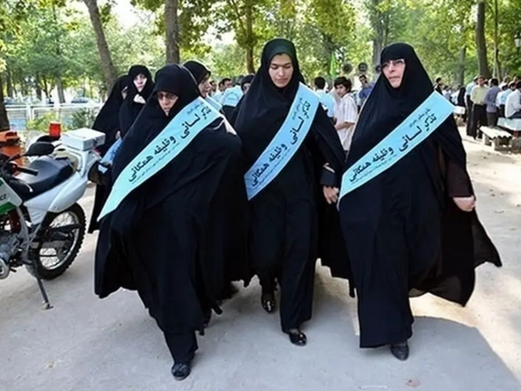 Three Women Arrested For Assault On Hijab Enforcer In Tehran Subway