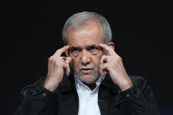 Political erosion mounts in Pezeshkian’s government as officials resign