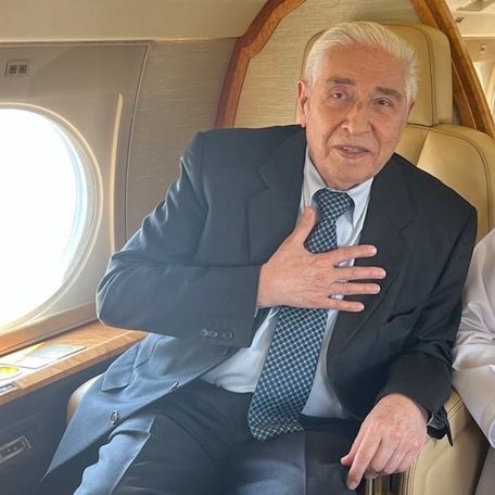 باقر نمازی، زندانی دوتابعیتی پیشین، پس از شش سال از ایران خارج شد