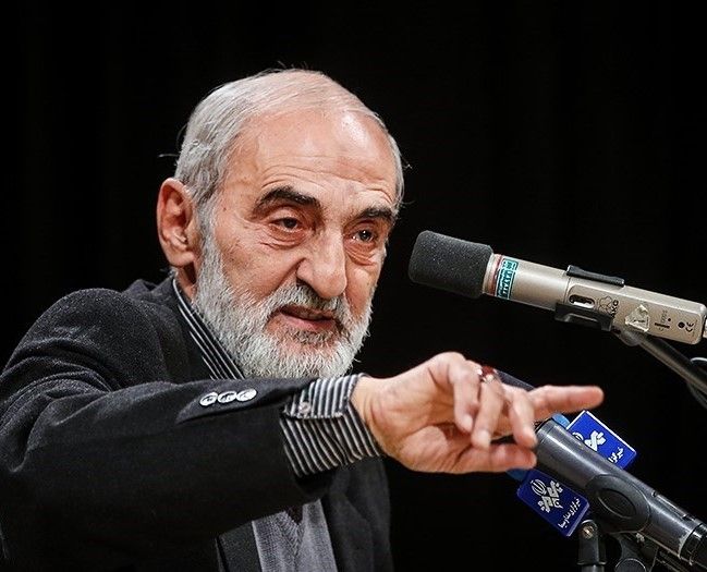 تهدید دوباره حسین شریعتمداری: بستن تنگه هرمز به روی کشتی‌های کره‌ جنوبی حق مسلم ماست