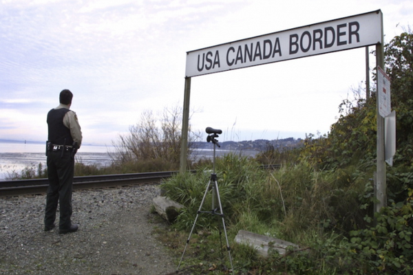 اعتقال 5 إيرانيين على الحدود الأميركية أثناء محاولتهم الدخول بشكل غير قانوني من كندا