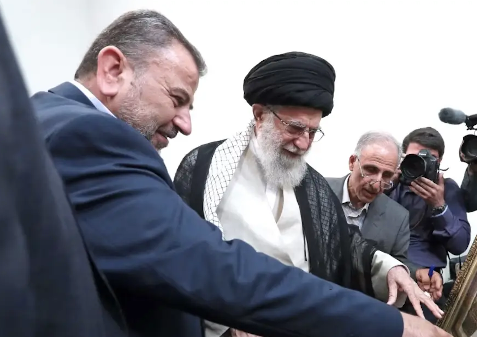 صالح العاروری، رابط کلیدی حماس و تهران، در حمله منتسب به اسرائیل به لبنان کشته شد