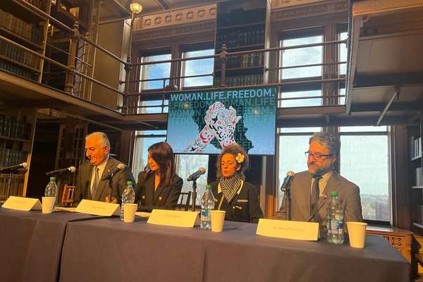 Prominent Iranian Opposition Figures Pledge Unity, Urge World Support