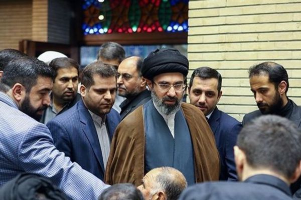 بلومبرگ: هیلتون قرارداد هتل متعلق به مجتبی خامنهای را بررسی میکند