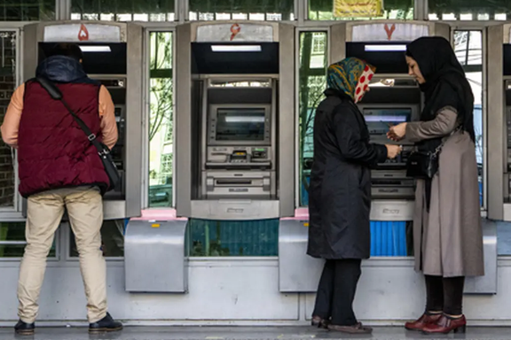 'No way to pay': banking, internet outage hit Iranians amid Israeli strikes