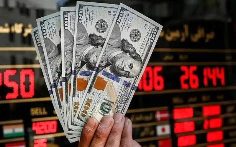 تزامنًا مع الهجمات الإسرائيلية.. اشتعال سوق العملات في إيران والدولار يتجاوز 96 ألف تومان