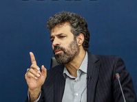 معاون وزارت رفاه: هر نفر مکلف است روزانه ویتامین و پروتئین لازم را دریافت کند