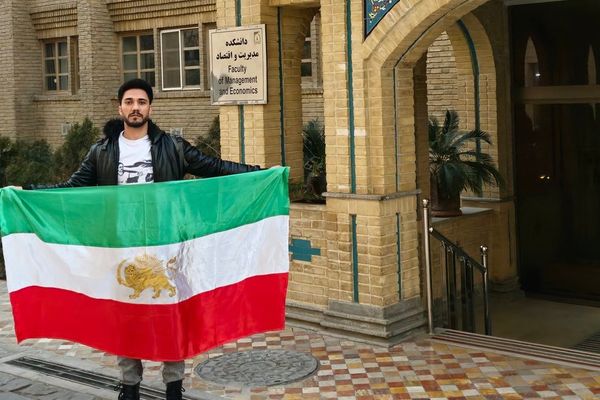 یک زندانی سیاسی پیشین: با این همه کشته، کدام کنکور؟ آزمون دکتری بماند برای ایران آزاد