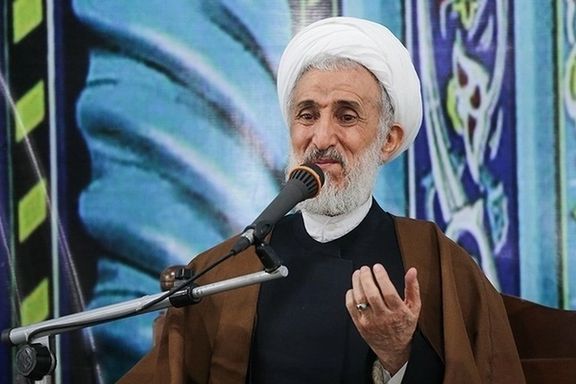 امام جمعه تهران: به مردم بگوییم که از چه شرایطی در حکومت پهلوی نجات پیدا کردیم