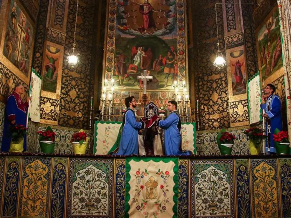 4 منظمات مسيحية تحذر من تزايد القمع و"محاكم التفتيش" ضد المسيحيين الإيرانيين